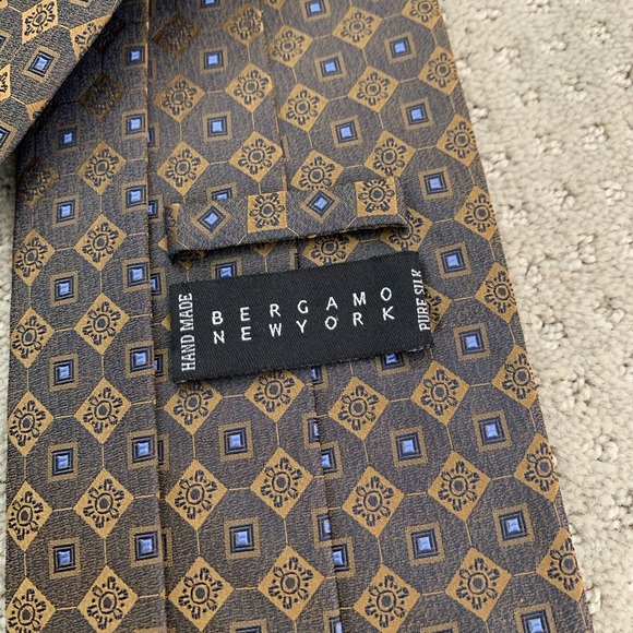Bundle of 4 ties - Picture 4 of 10